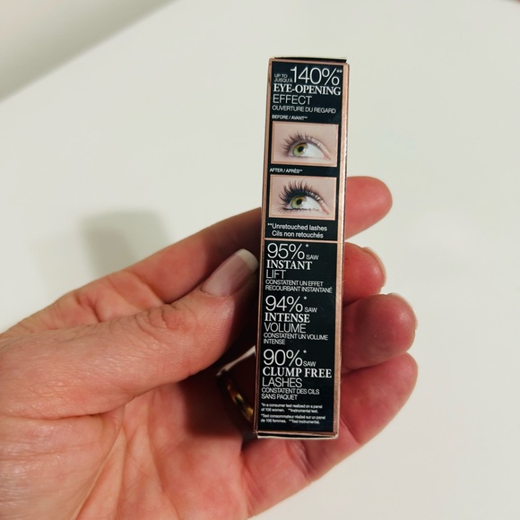 Lash Idôle Volumizing Mascara - Black Travel Size - Picture 8 of 8